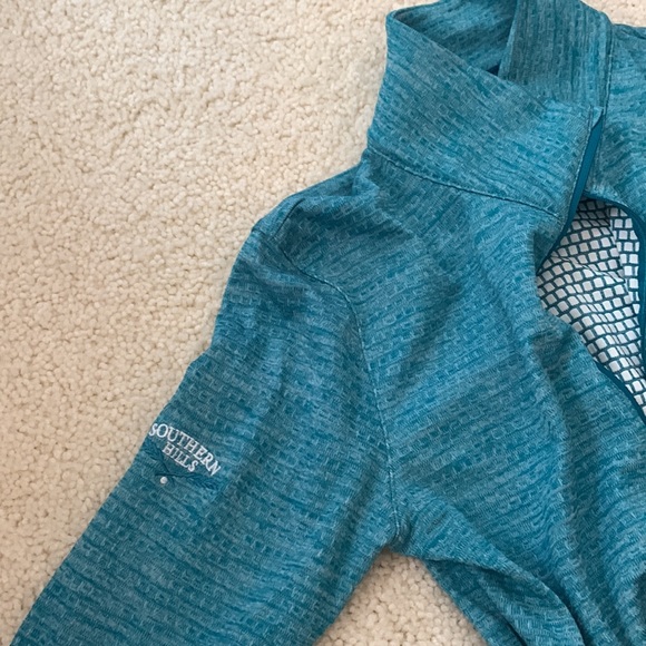 Nike Women’s Golf Quarter Zip, Size Small - Picture 3 of 4